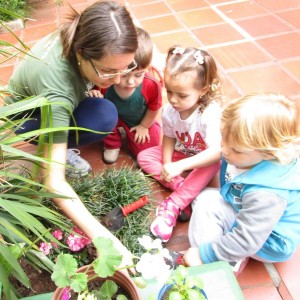 crianças brincando