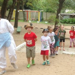 caça ao ninho (Páscoa)