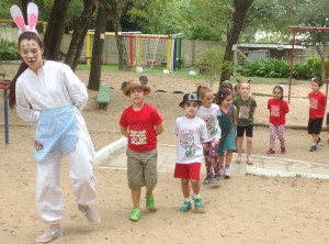 caça ao ninho (Páscoa)